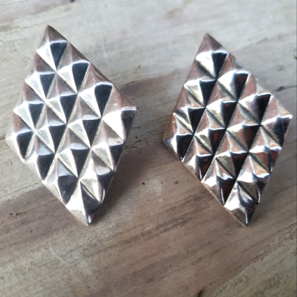 Vintage Punk Studded Industrial Avant-garde Steel Earrings